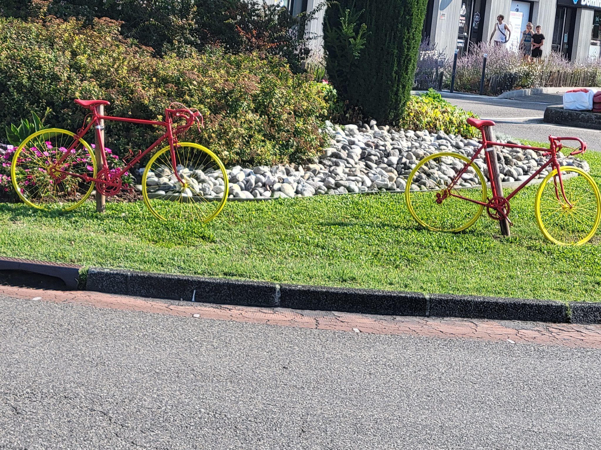 Rond-point décoré pour la Vuelta